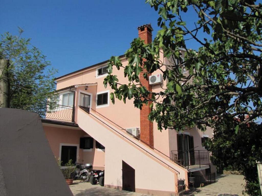 Peteh Apartment